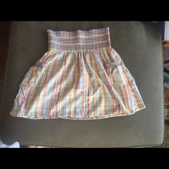 2/$10  Skirt - Picture 2 of 5